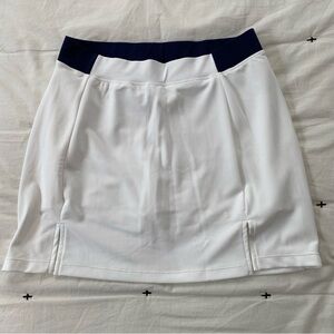 Kyodan athletic ladies skort white/navy Sz. M ribbed texture NWOT